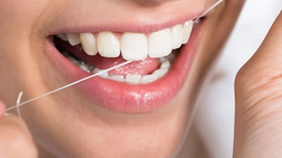 Zahnreinigung – Wie oft ist oft genug?