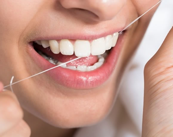 Zahnreinigung – Wie oft ist oft genug?